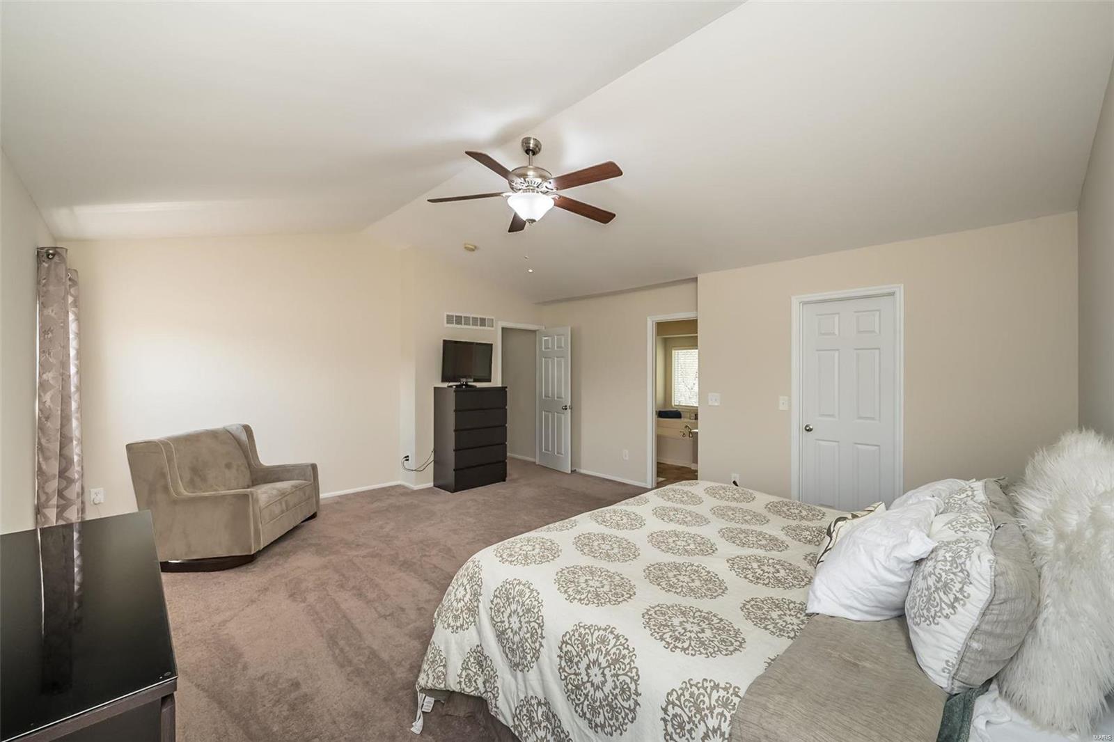 487 Valparaiso Court