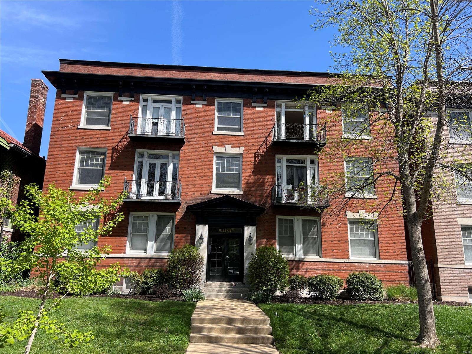 6115 Washington Boulevard Unit: 301