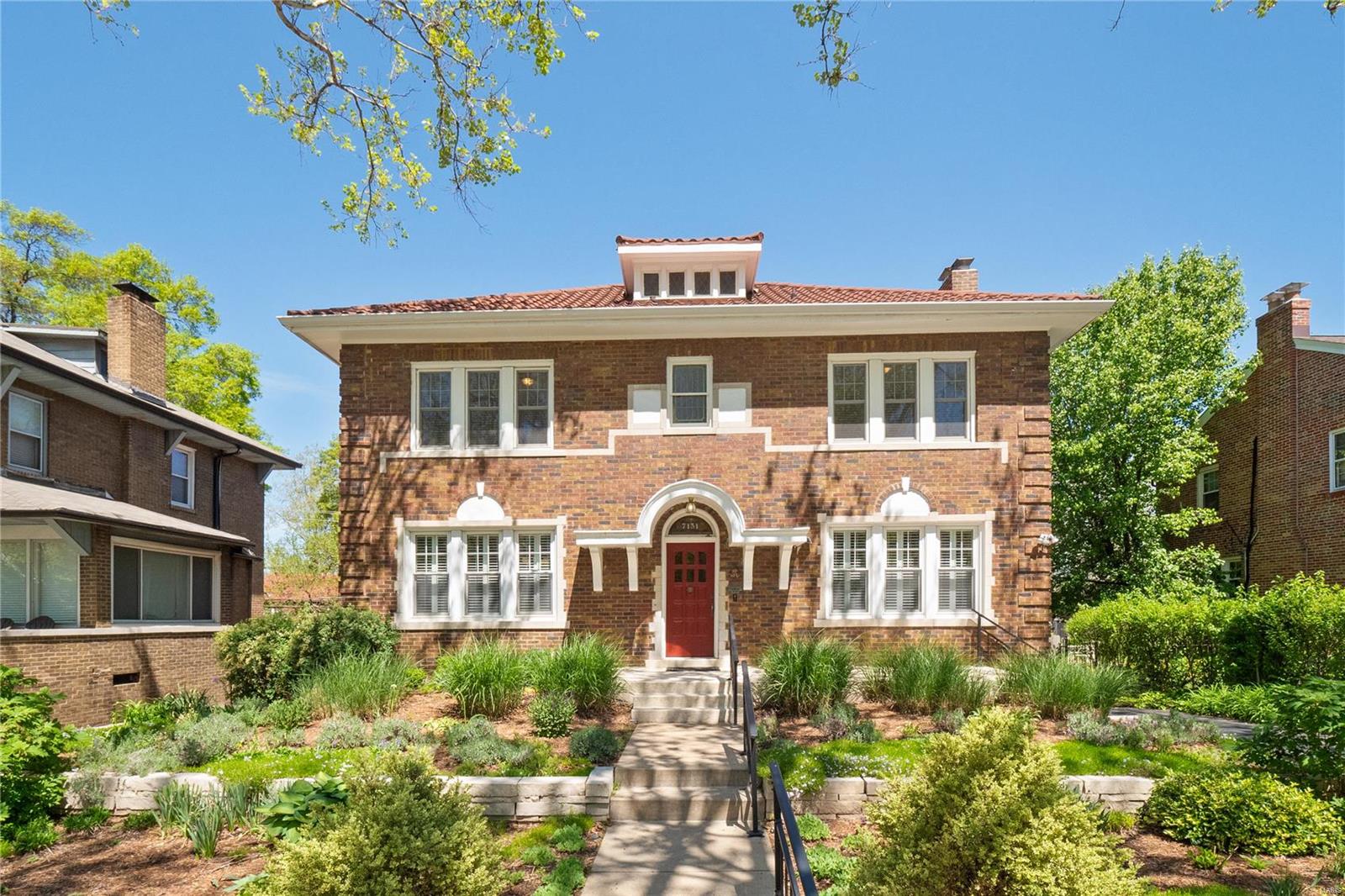 7151 Delmar Boulevard