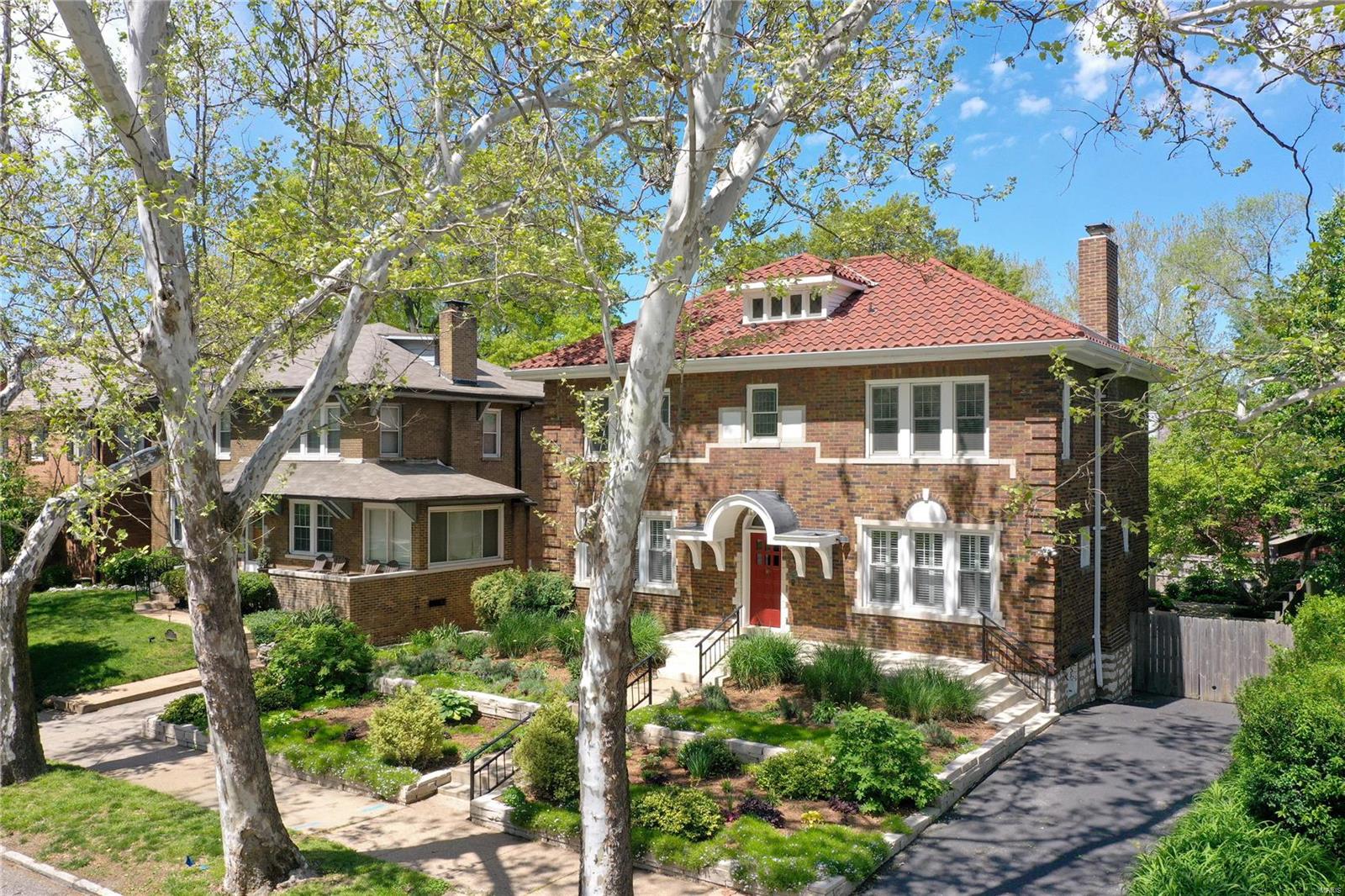 7151 Delmar Boulevard