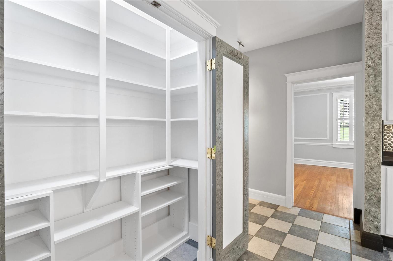 7151 Delmar Boulevard