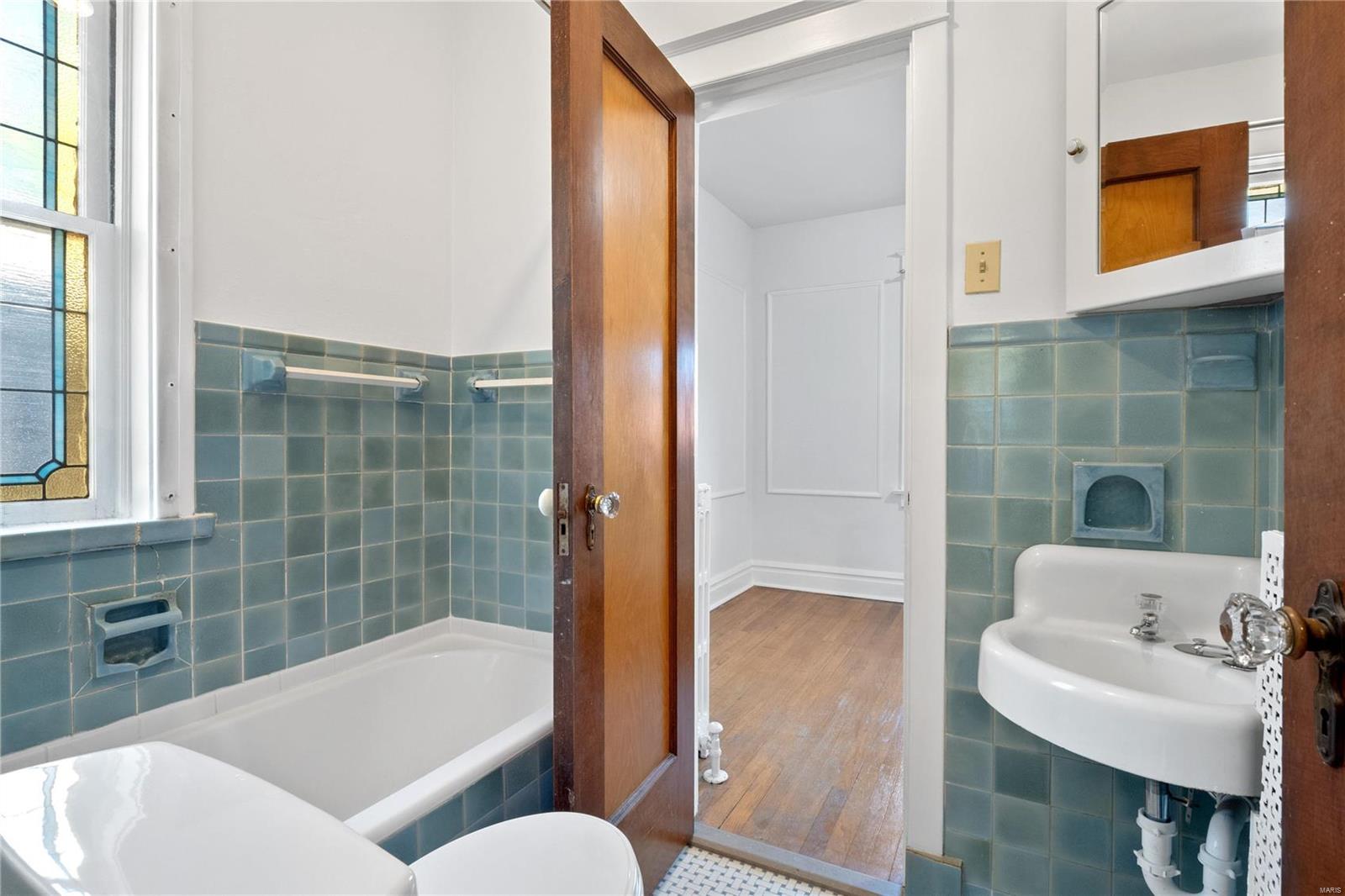 7151 Delmar Boulevard