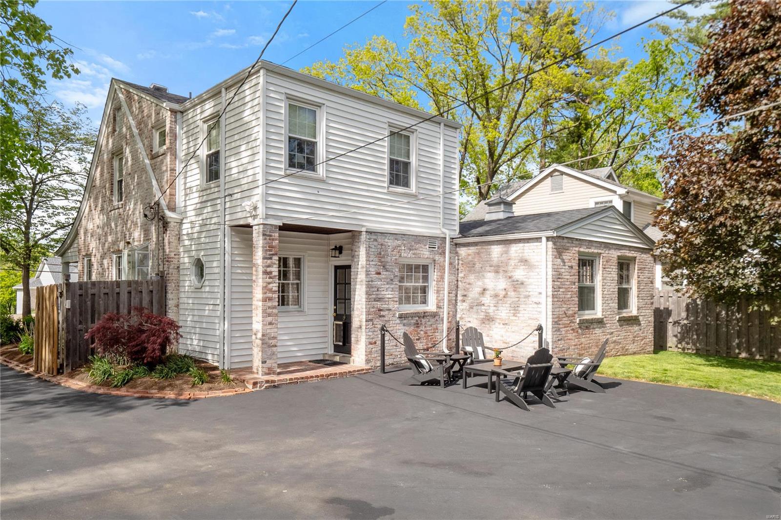 9240 Old Bonhomme Road