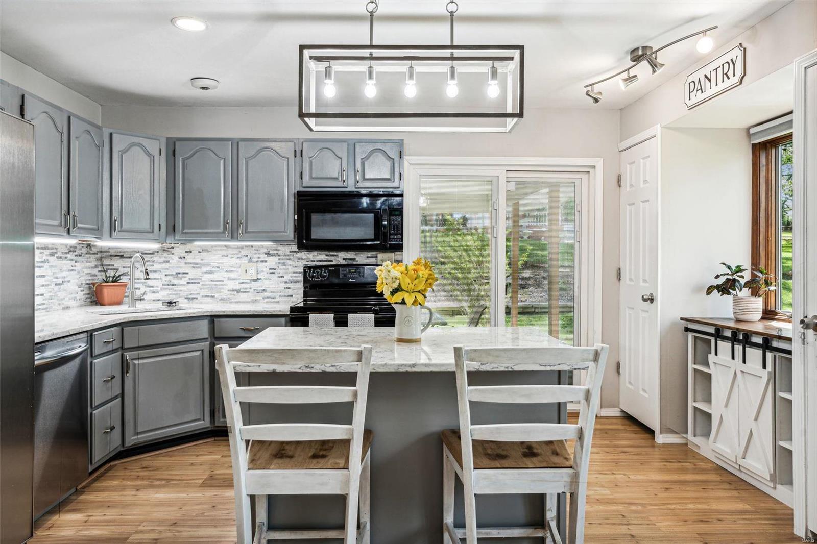 33 Countryside Drive