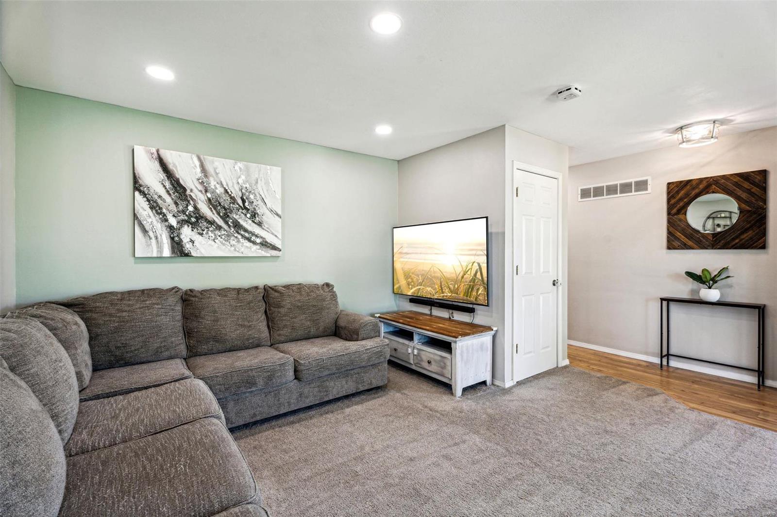 33 Countryside Drive