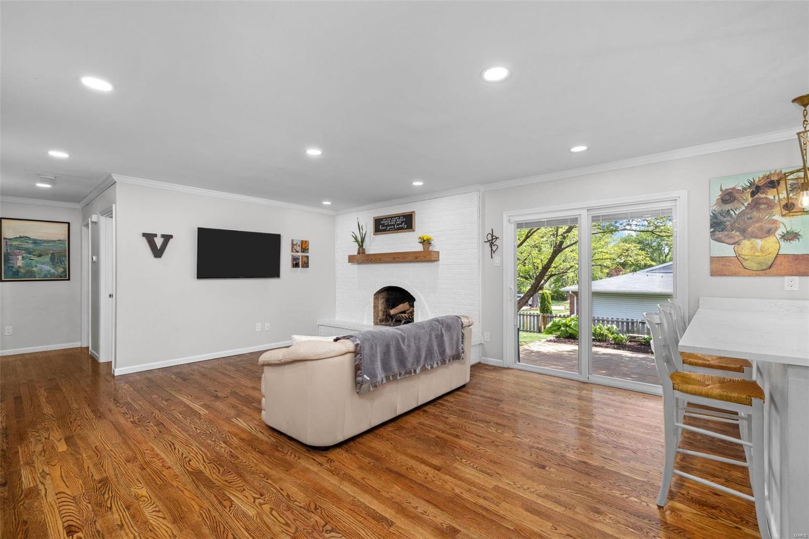 6 Oakland Hills Drive