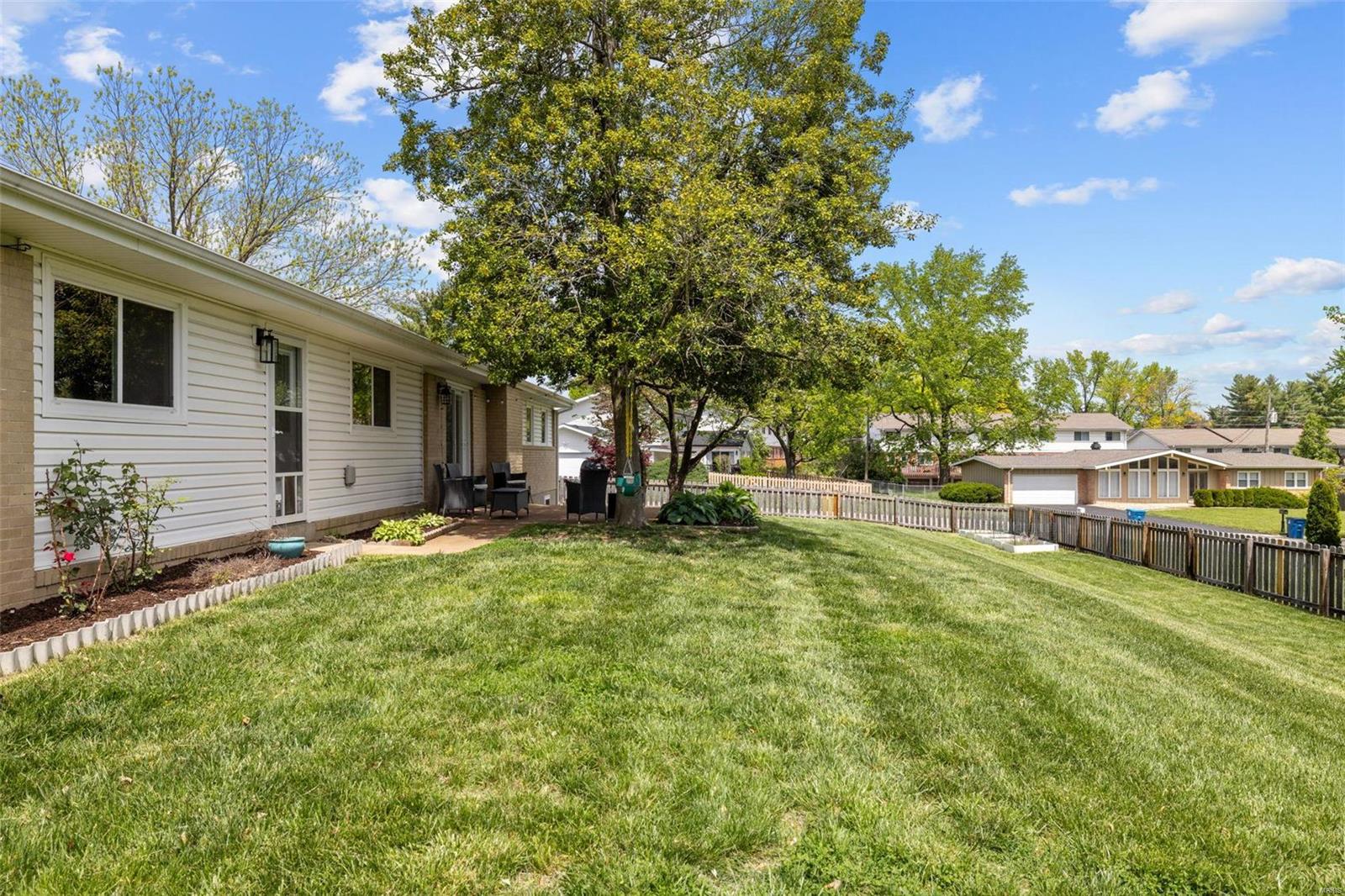 6 Oakland Hills Drive