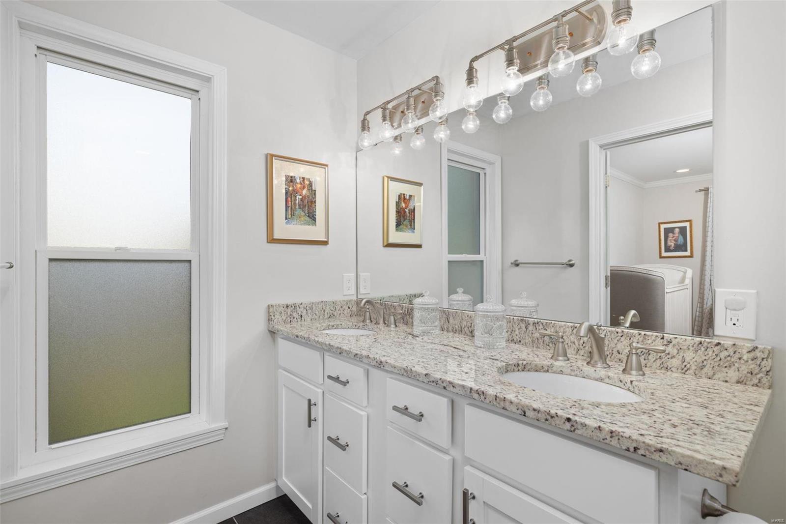 6 Oakland Hills Drive