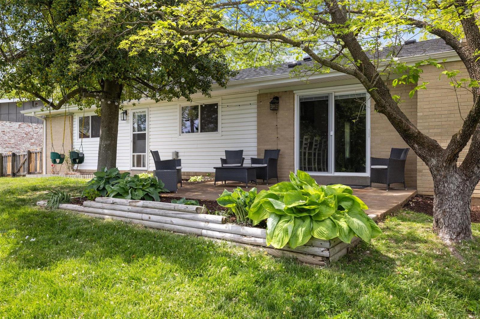 6 Oakland Hills Drive