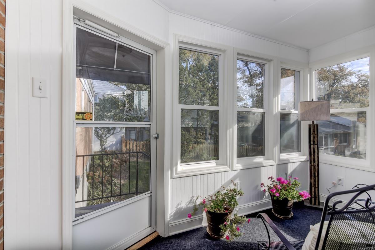 7916 Blackberry Avenue