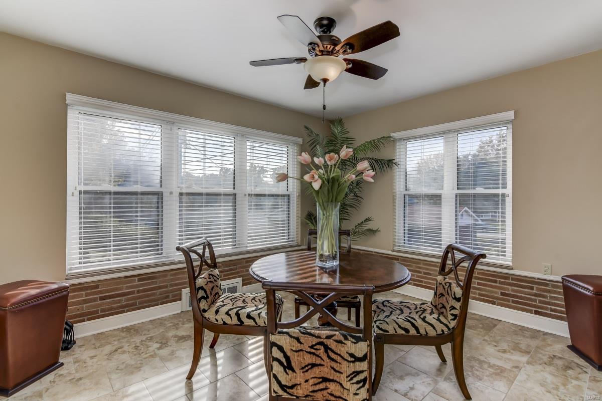 7916 Blackberry Avenue