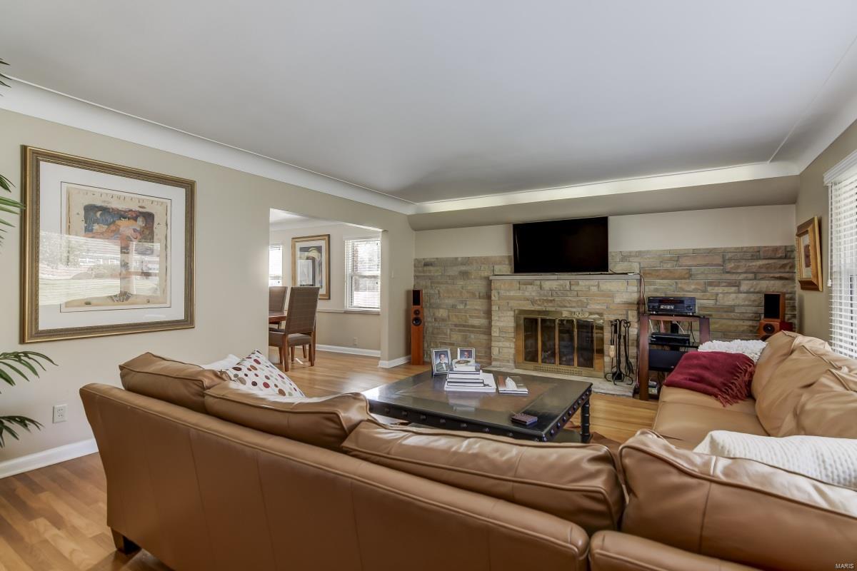 7916 Blackberry Avenue