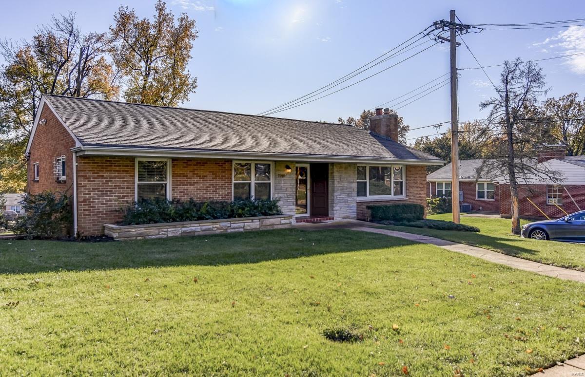 7916 Blackberry Avenue