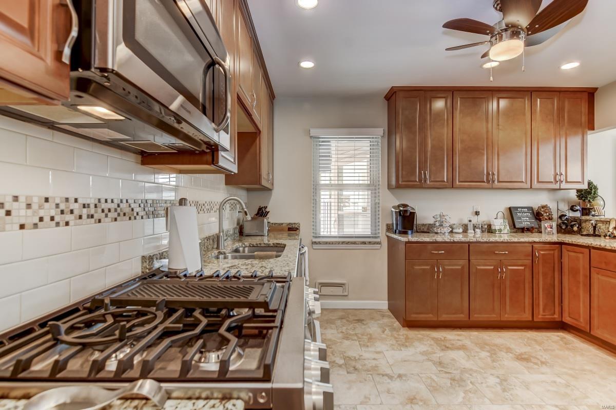 7916 Blackberry Avenue