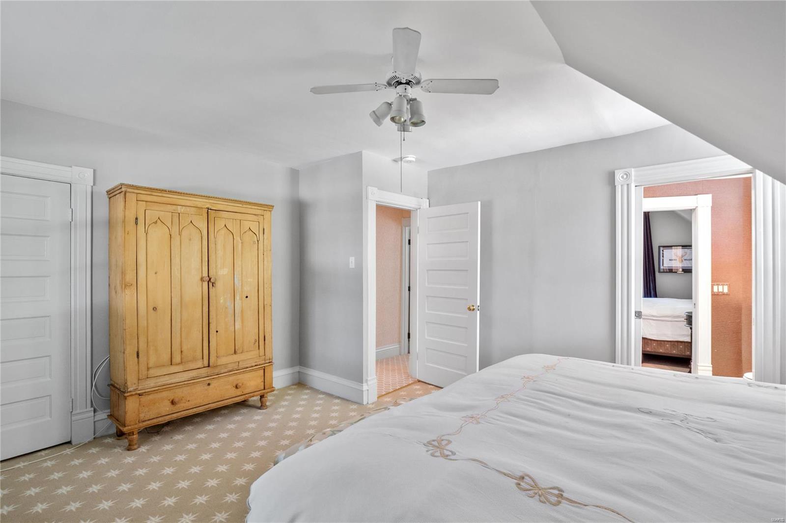 9321 Old Bonhomme Road