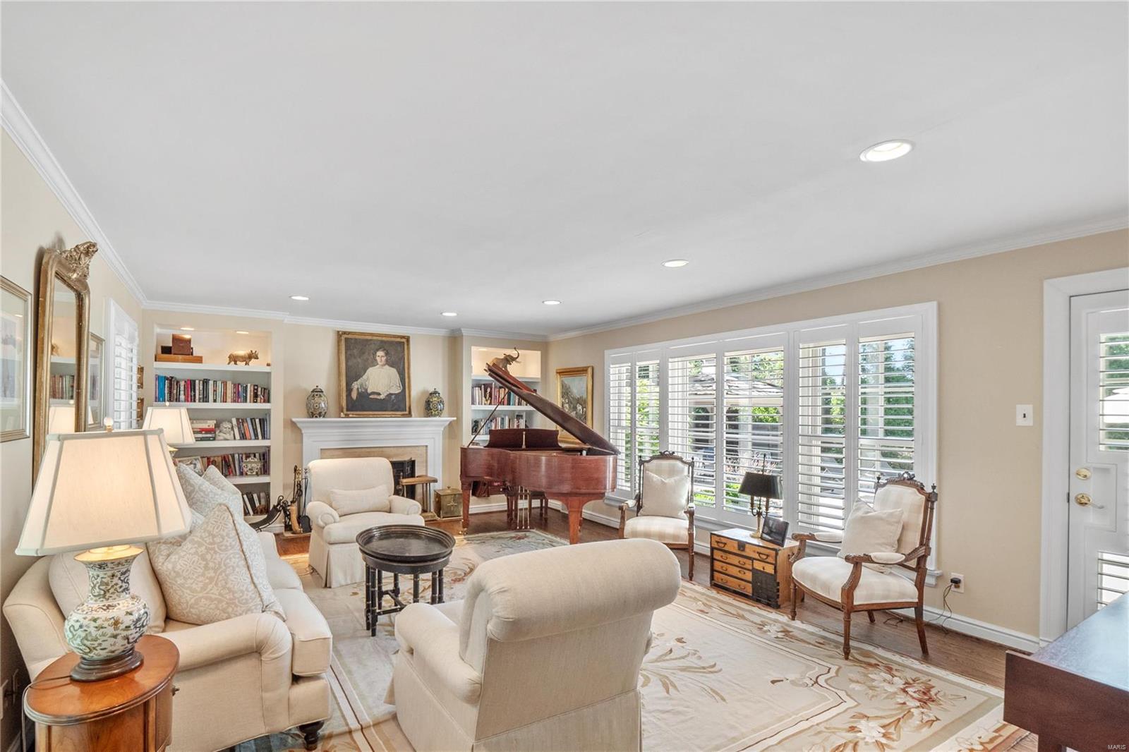 9321 Old Bonhomme Road