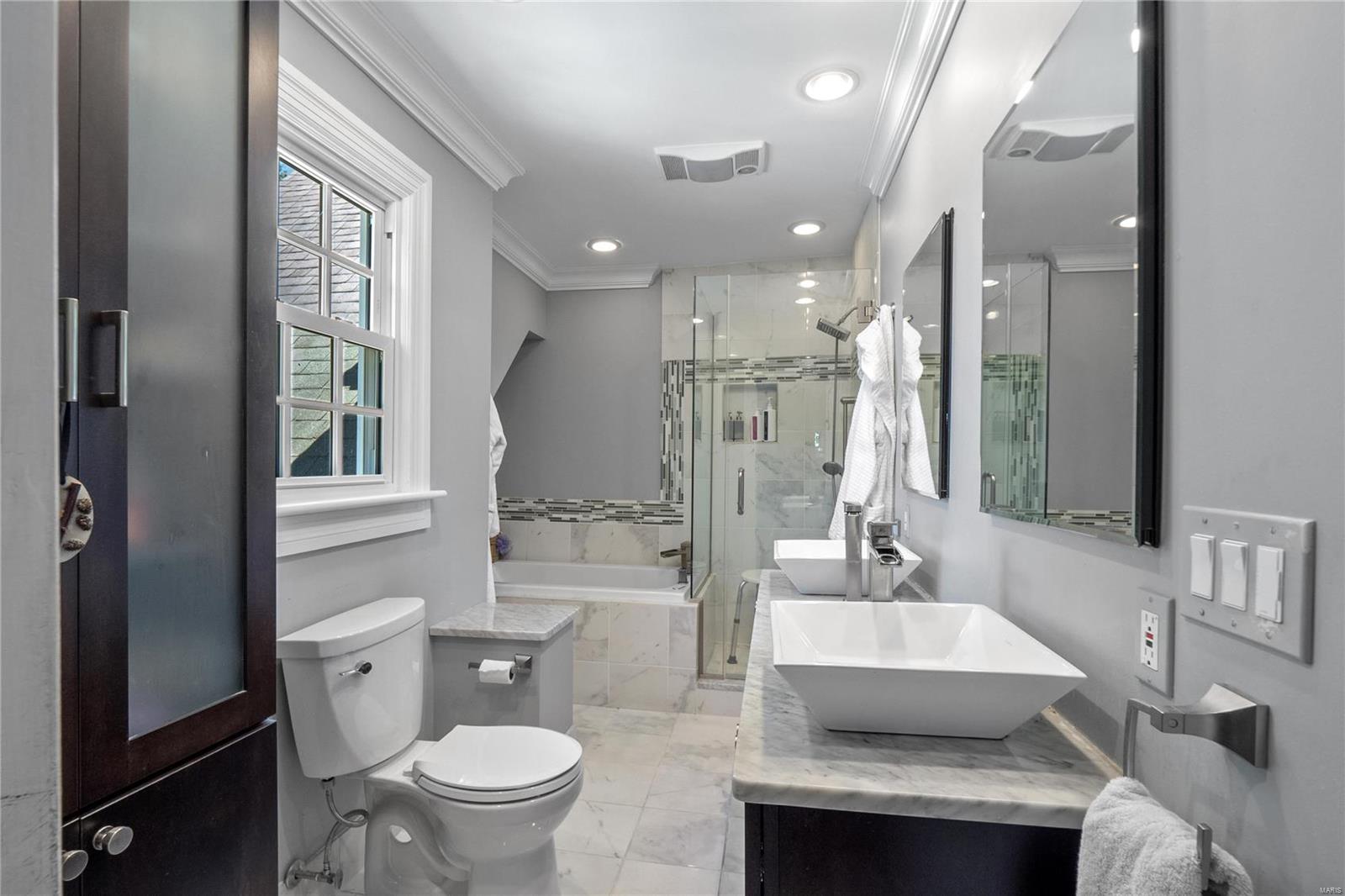 9321 Old Bonhomme Road