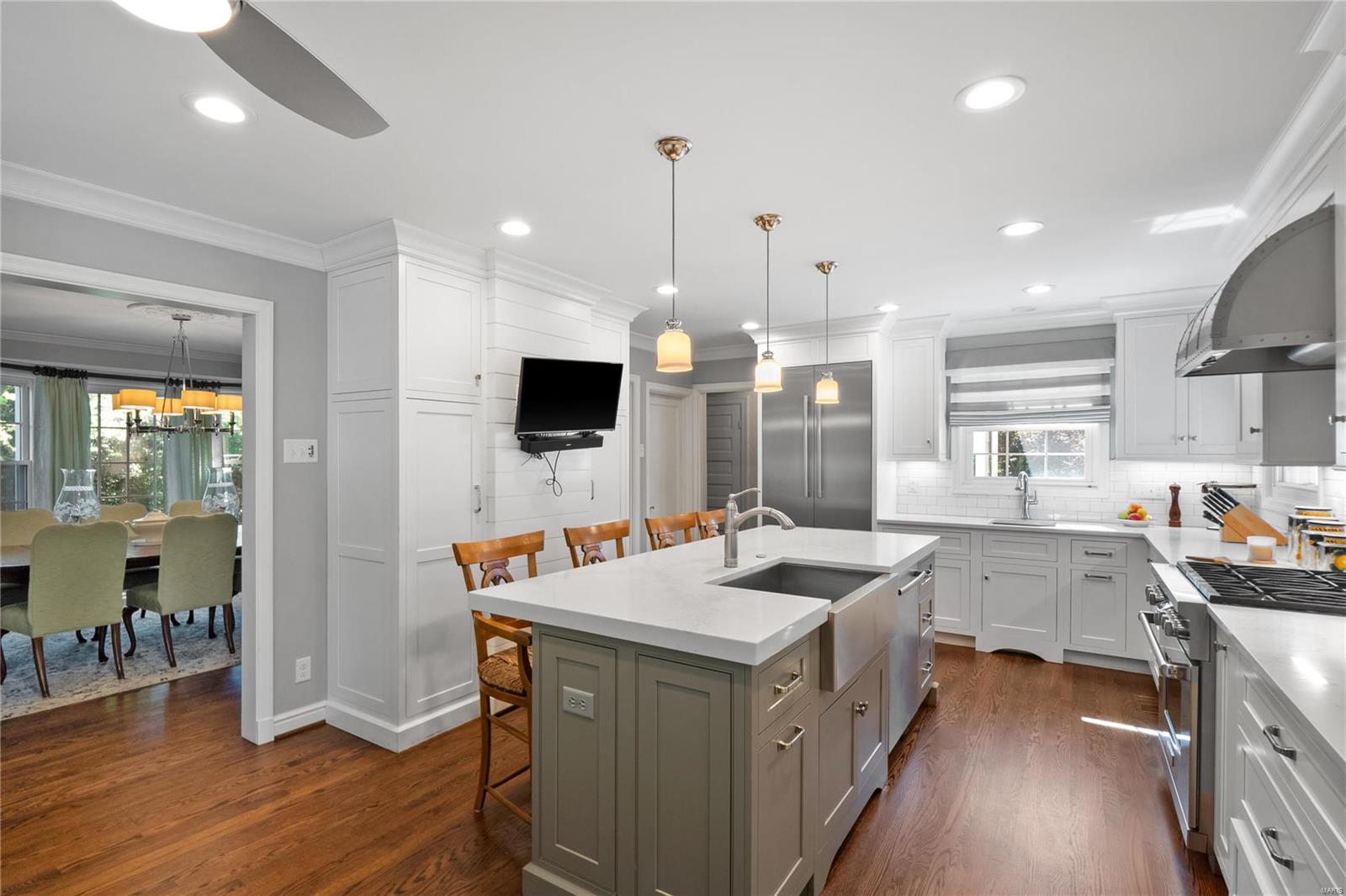 9321 Old Bonhomme Road