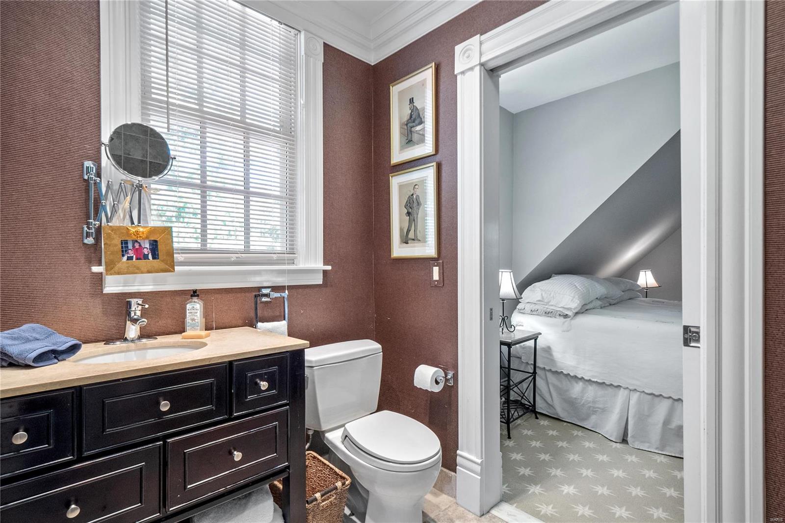 9321 Old Bonhomme Road