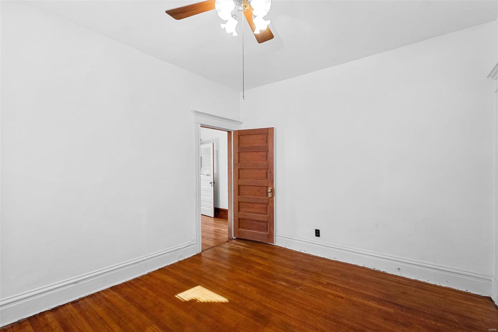 3022 Shenandoah Avenue