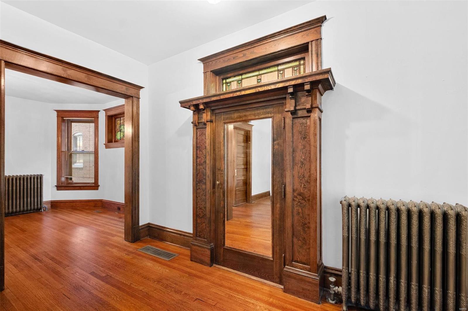 3022 Shenandoah Avenue