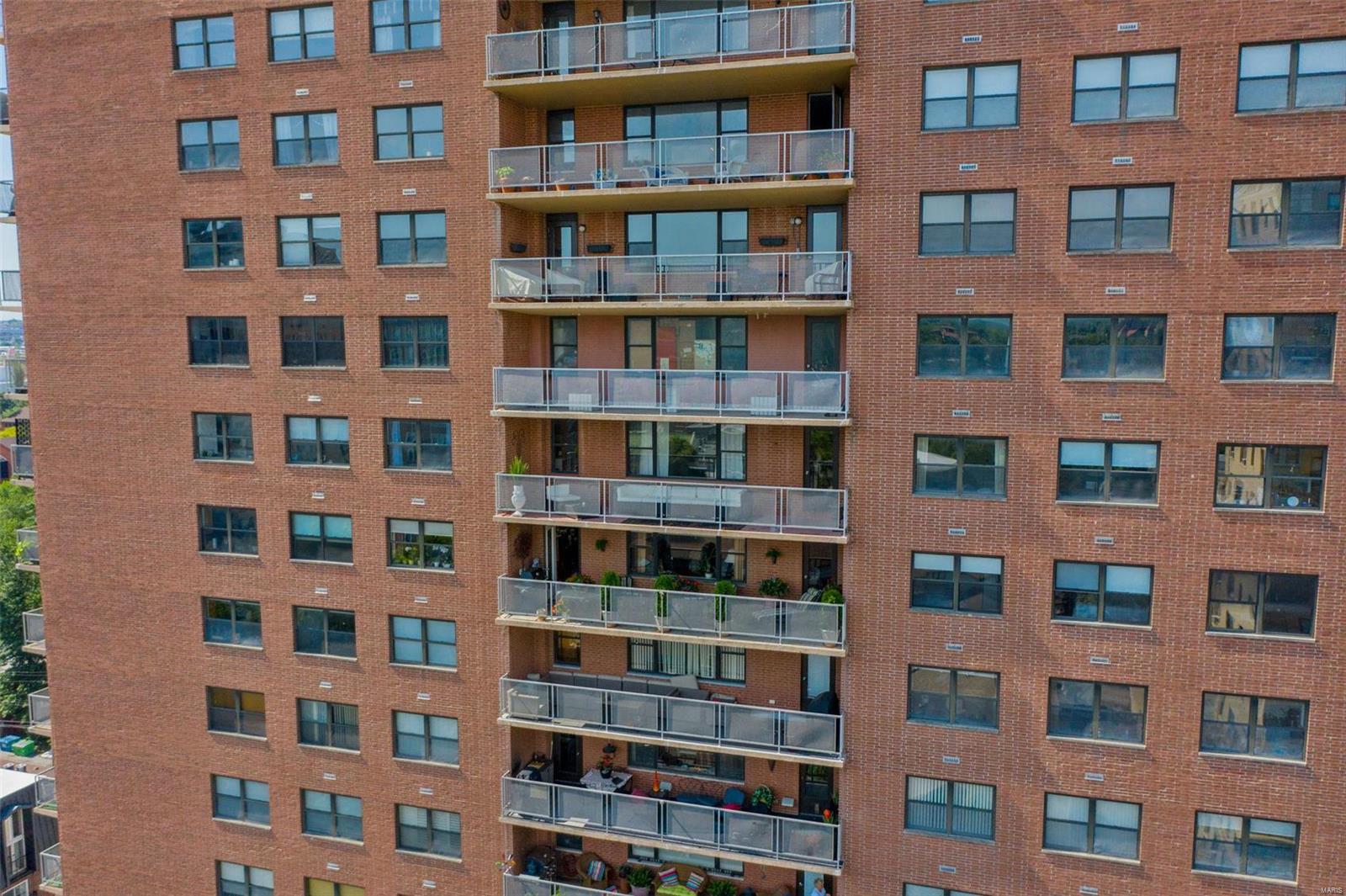 4466 W Pine Boulevard Unit: 15D