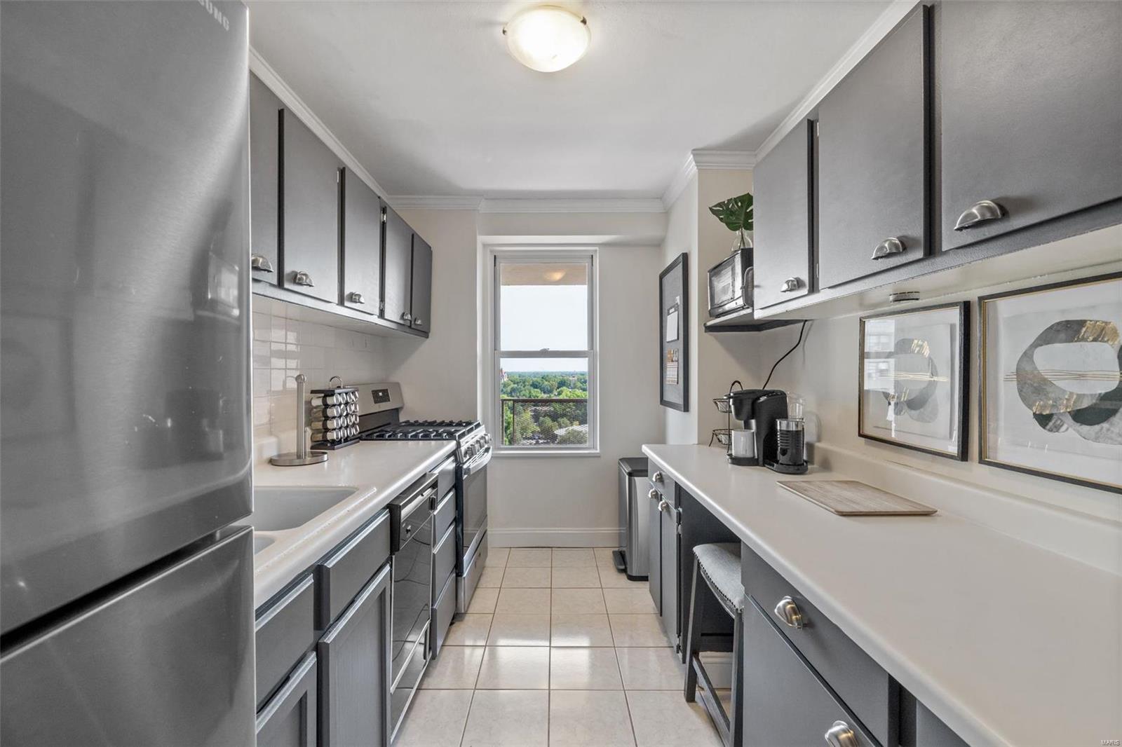 4466 W Pine Boulevard Unit: 15D