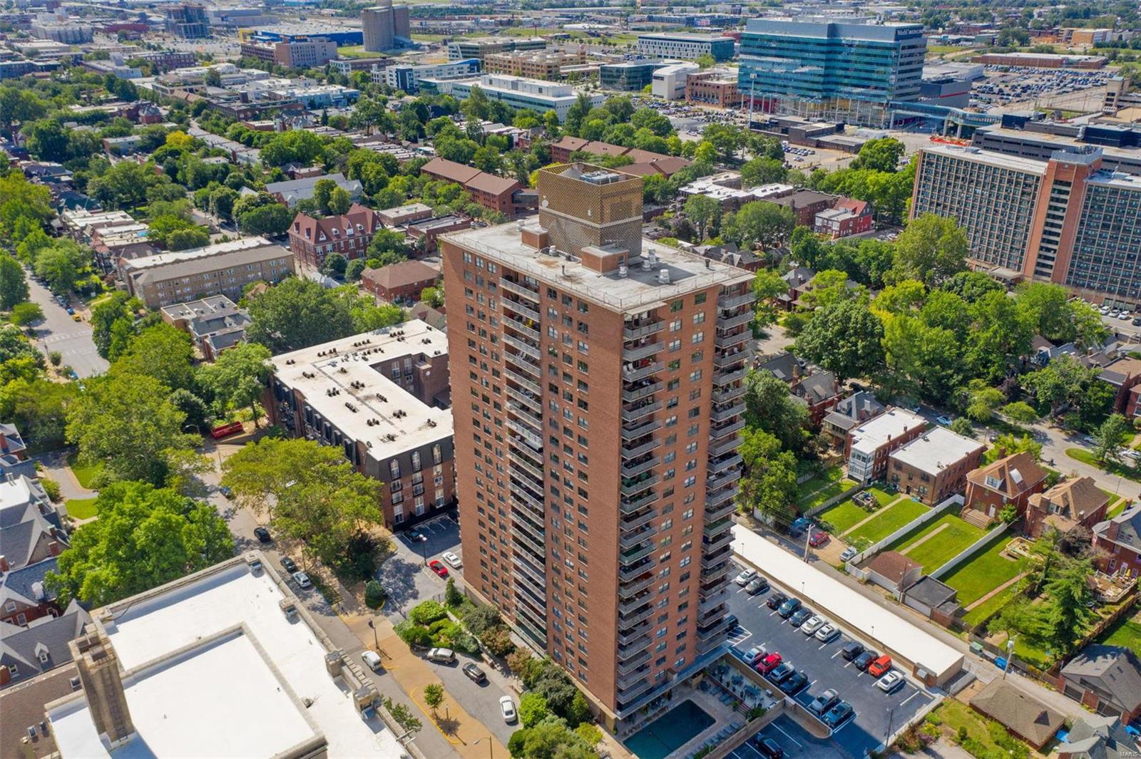 4466 W Pine Boulevard Unit: 15D