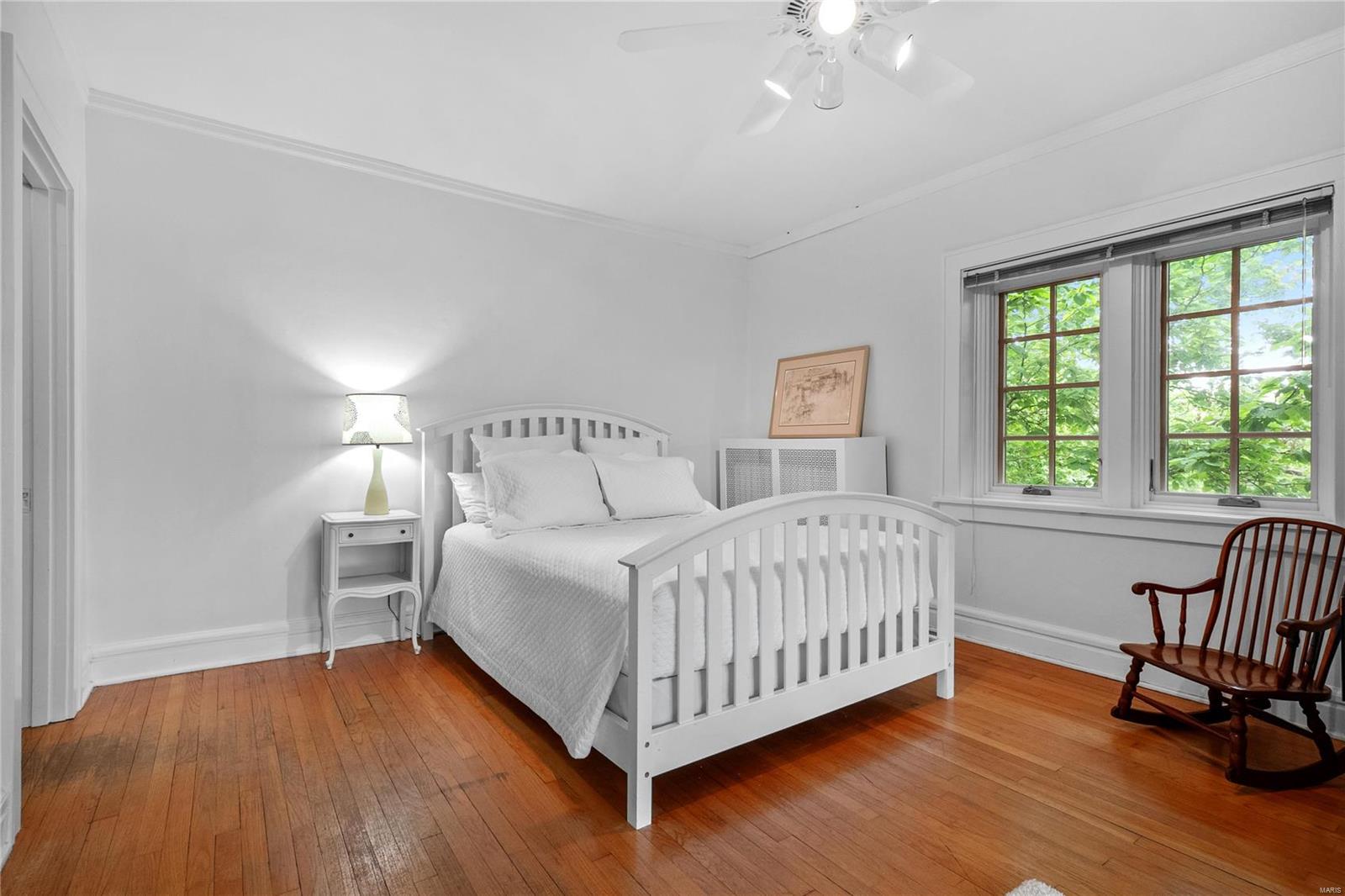 7611 Wydown Boulevard