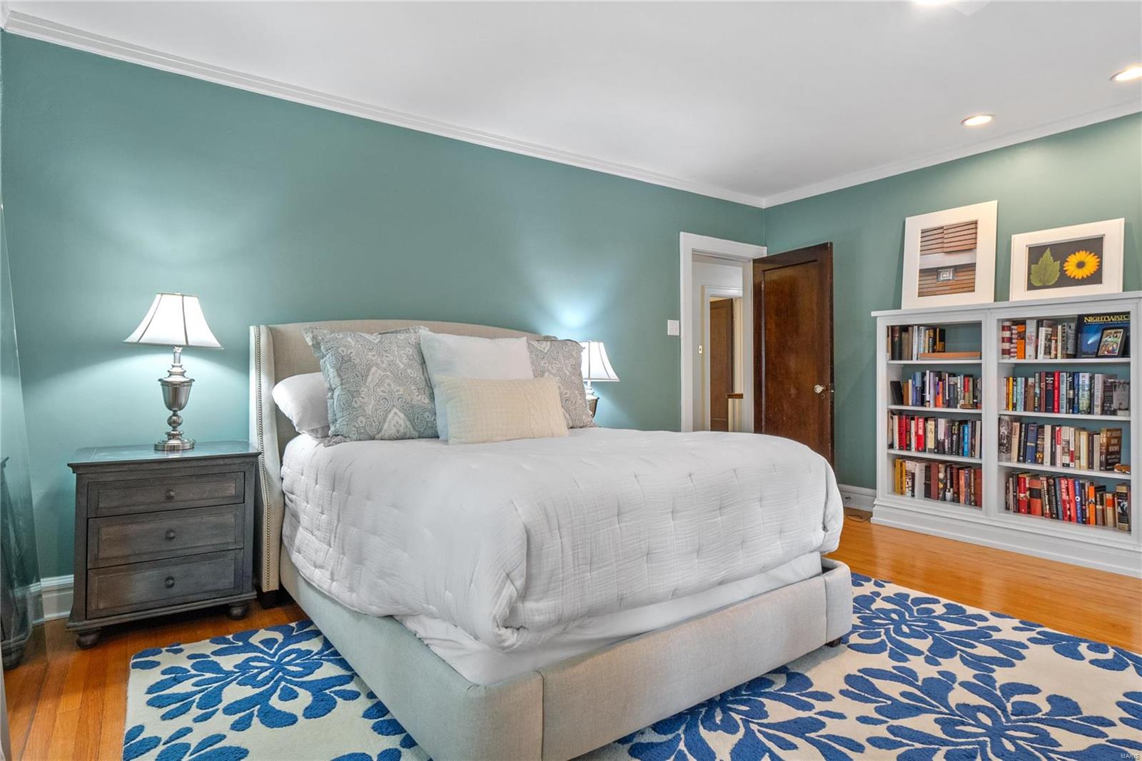 7611 Wydown Boulevard