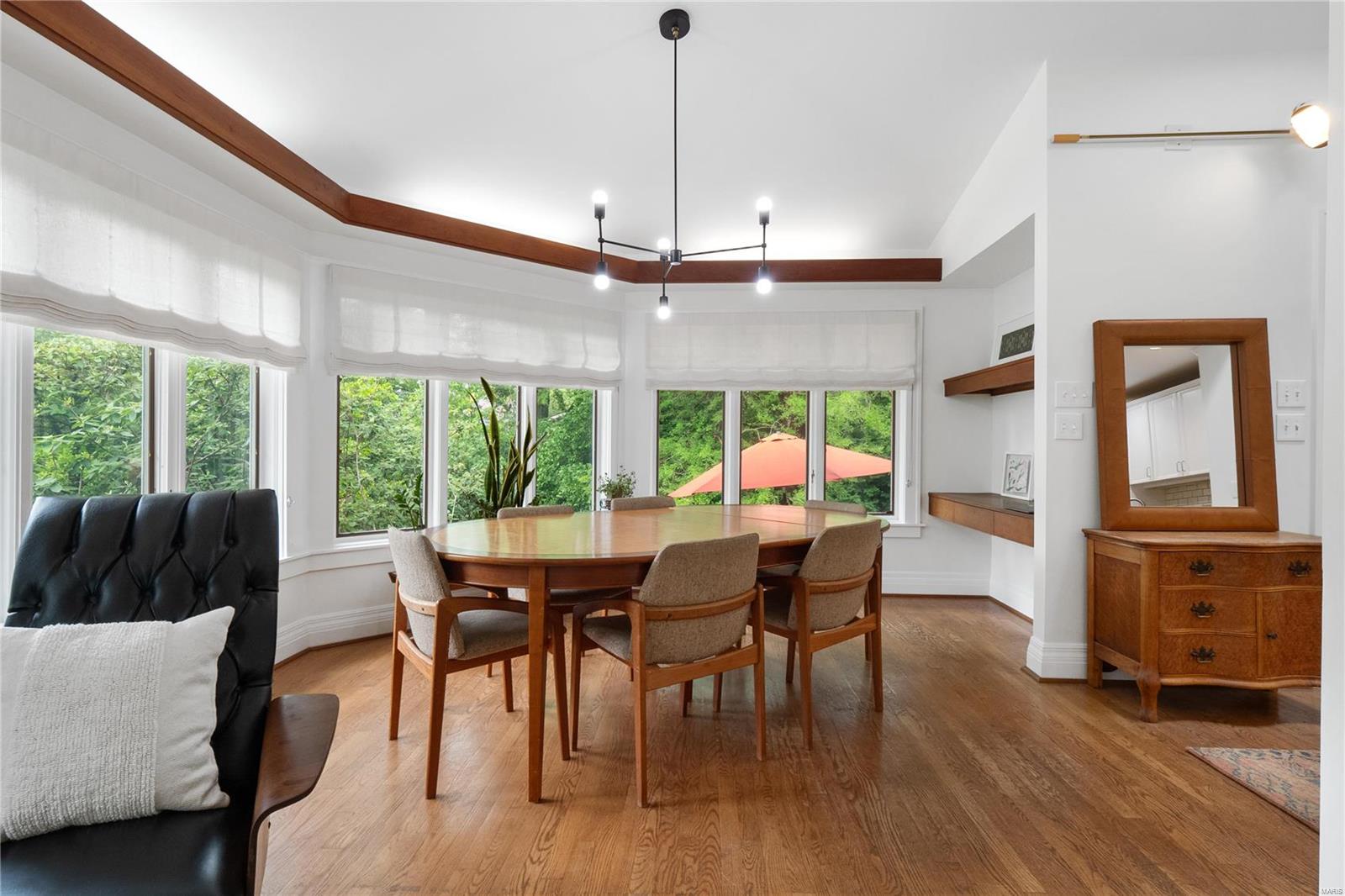 7611 Wydown Boulevard