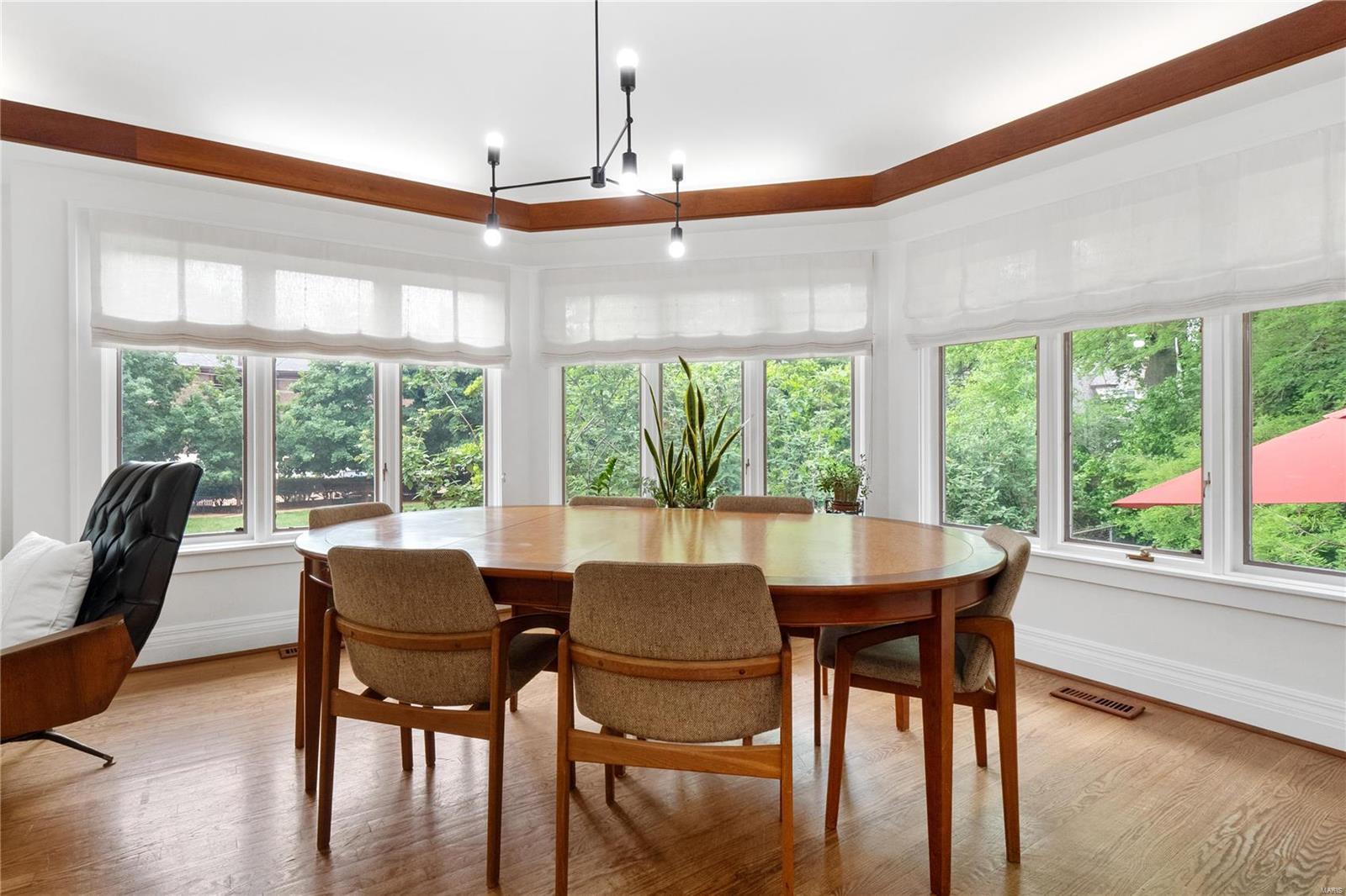 7611 Wydown Boulevard