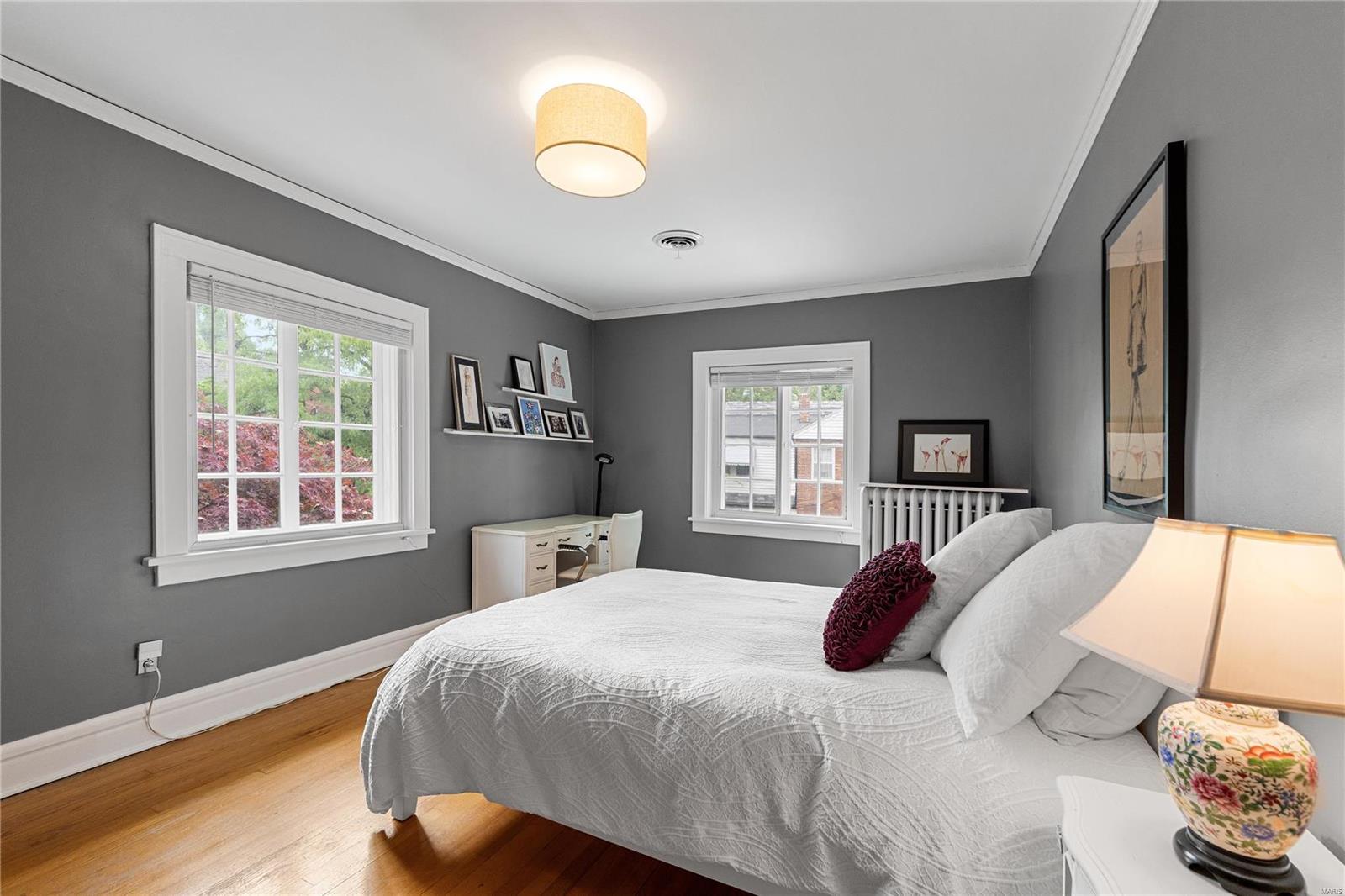 7611 Wydown Boulevard