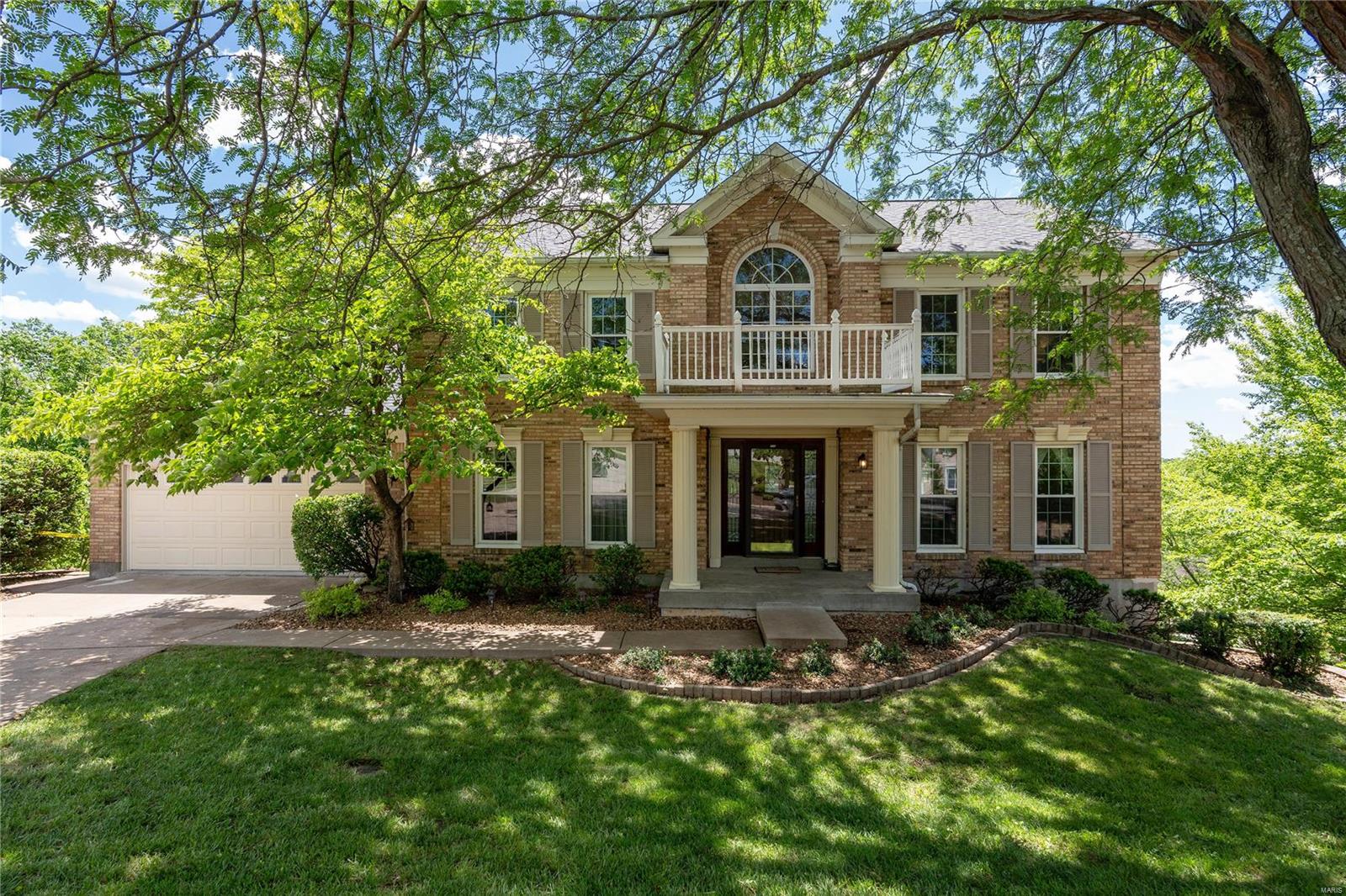 712 Carman Oaks Court