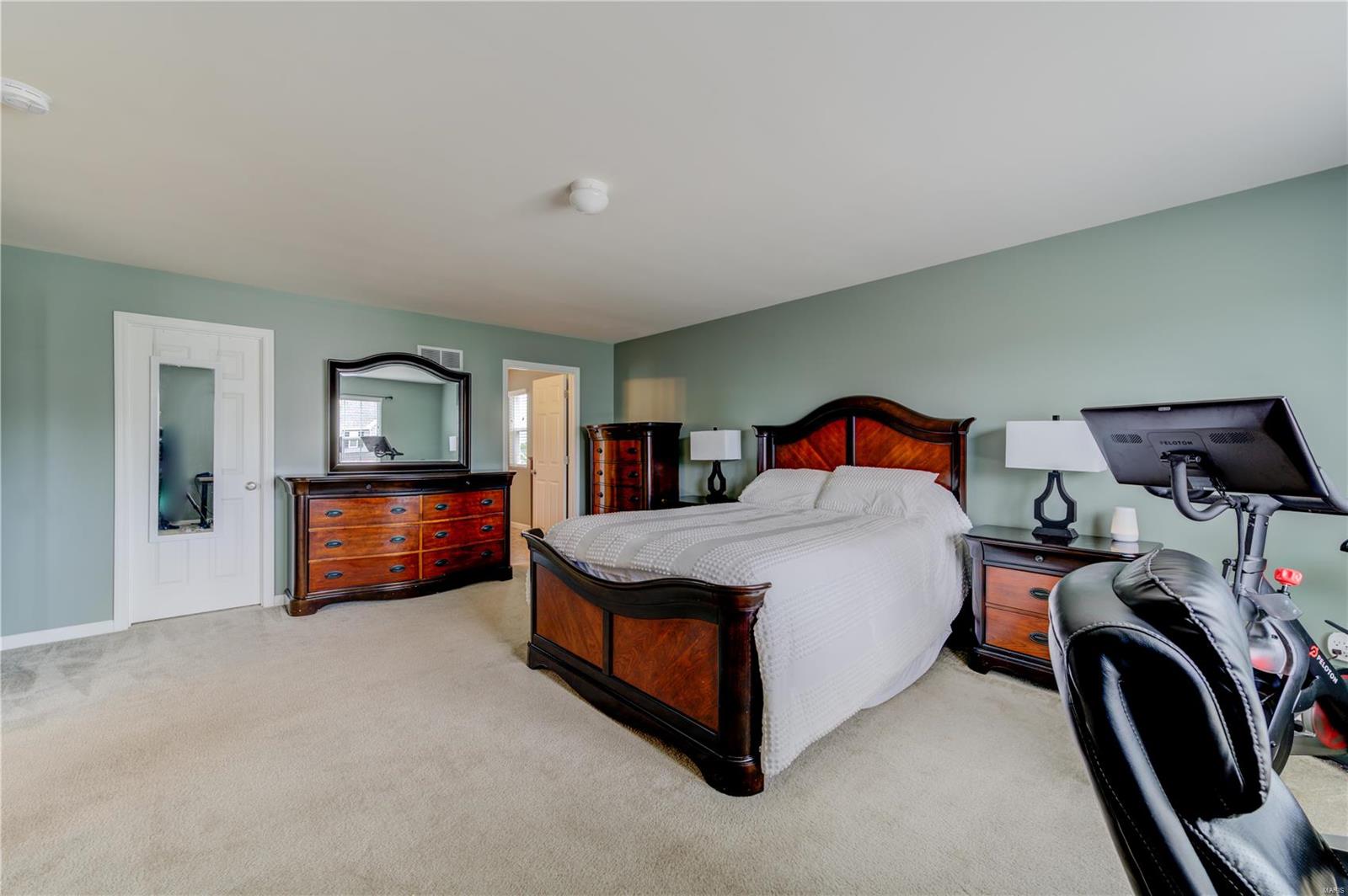 14 Bristol Ridge Court