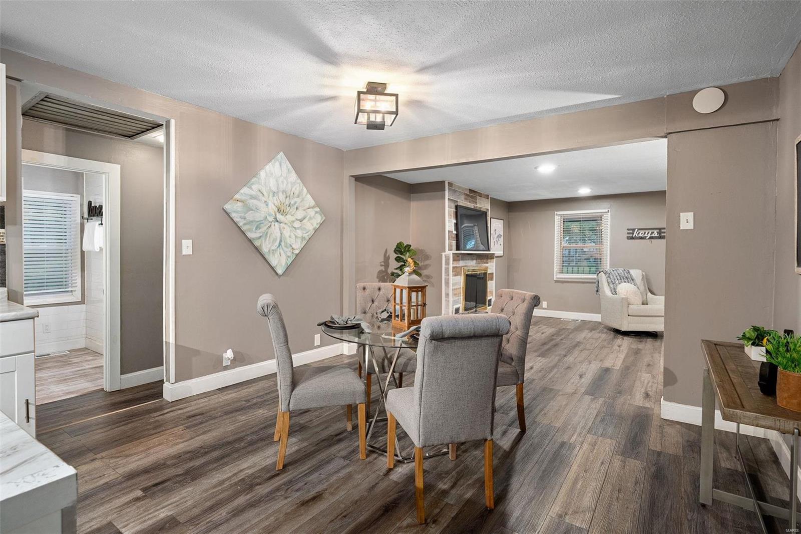 2930 Endicott Avenue