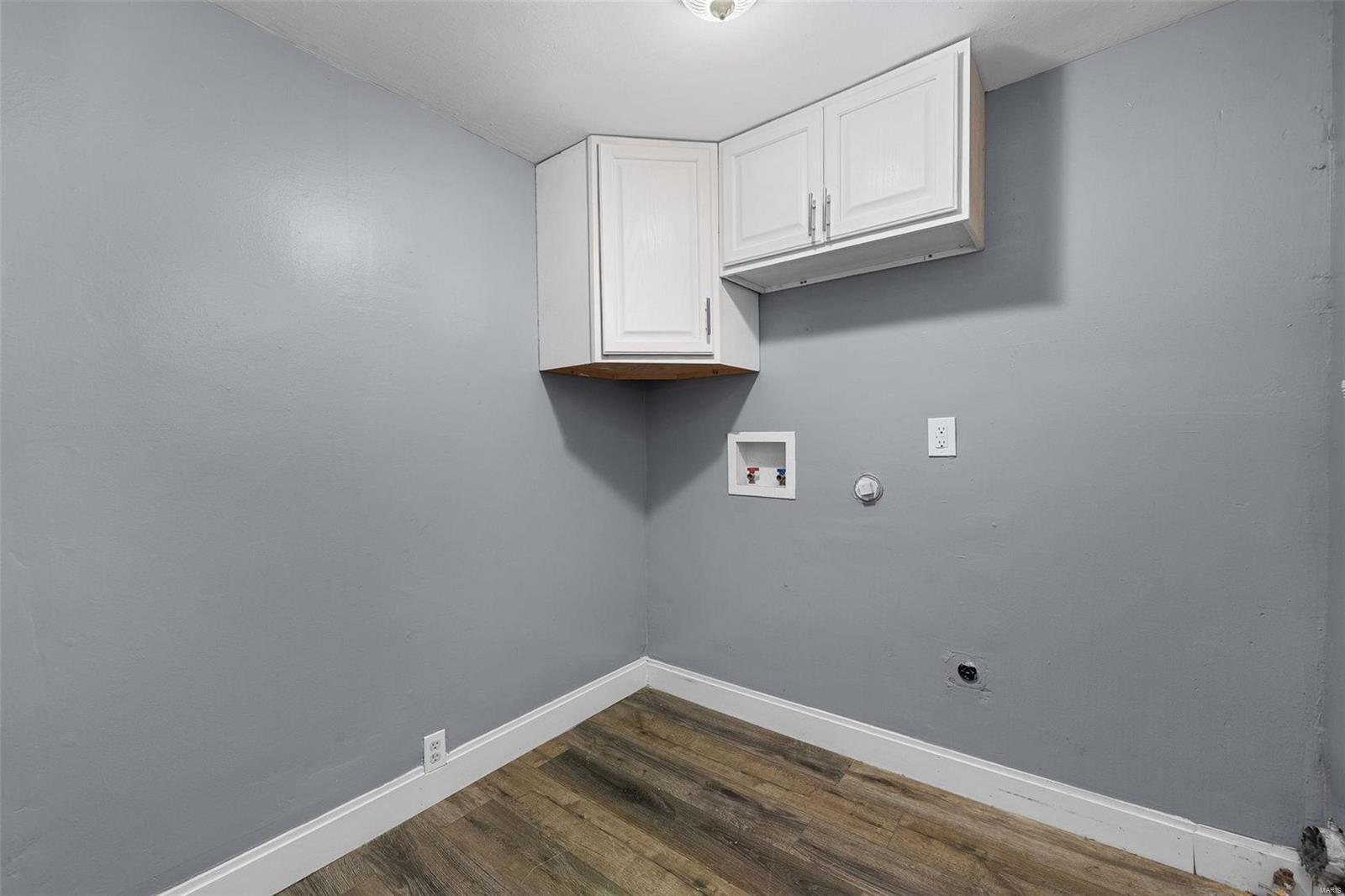 2930 Endicott Avenue