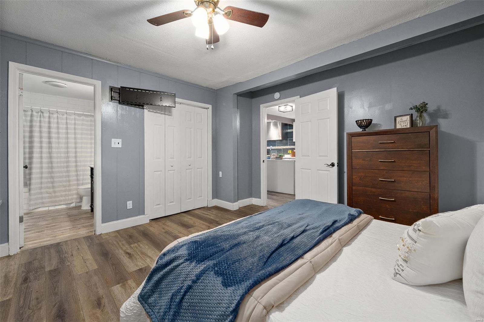 2930 Endicott Avenue