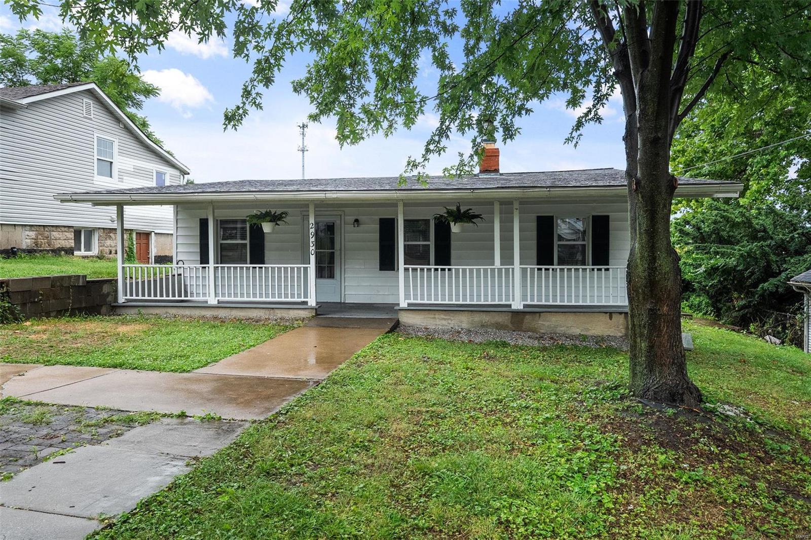 2930 Endicott Avenue