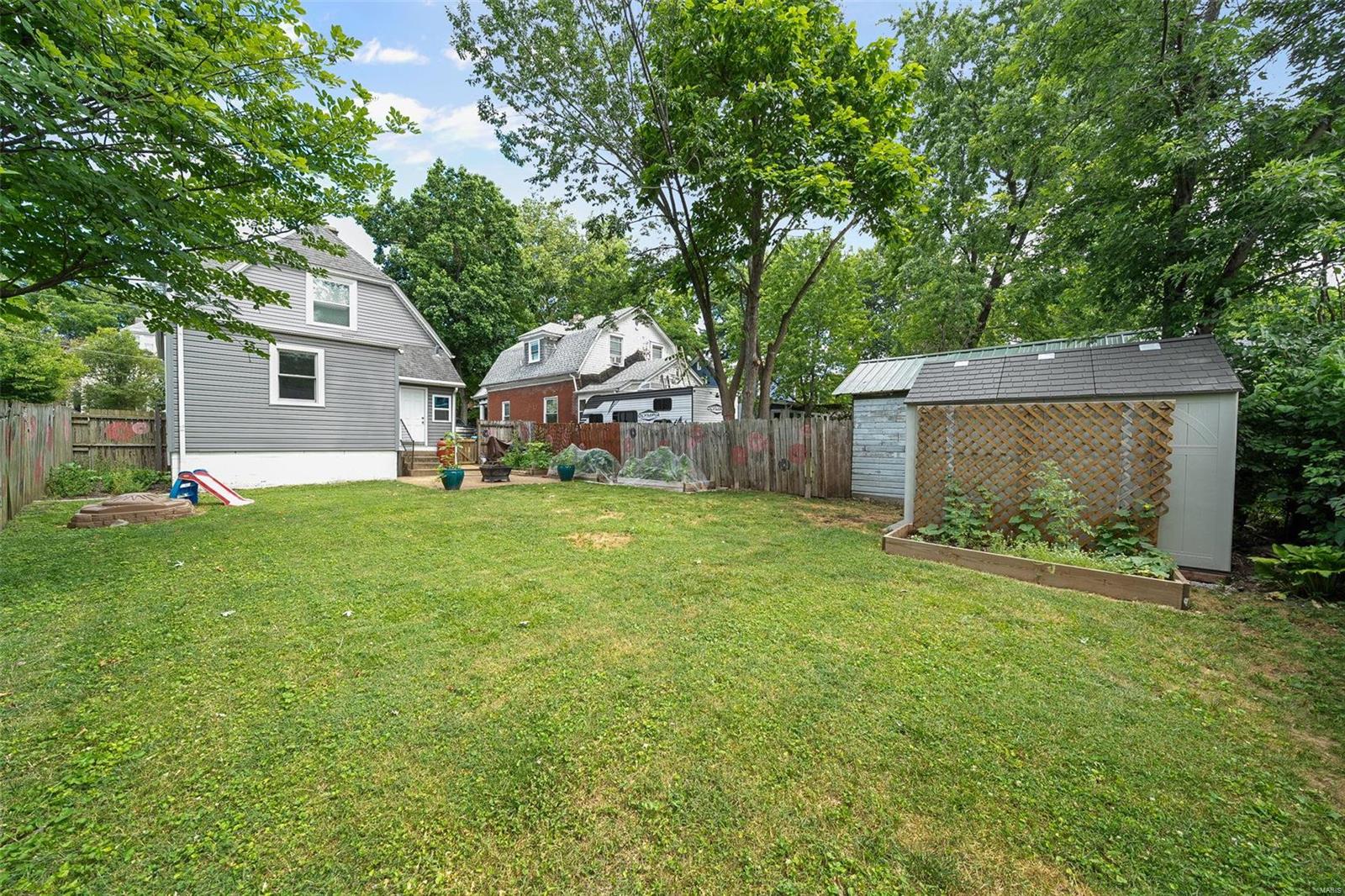 3432 Oxford Boulevard