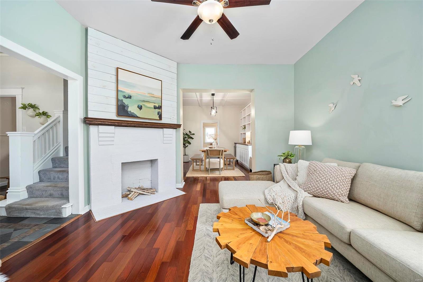 3432 Oxford Boulevard