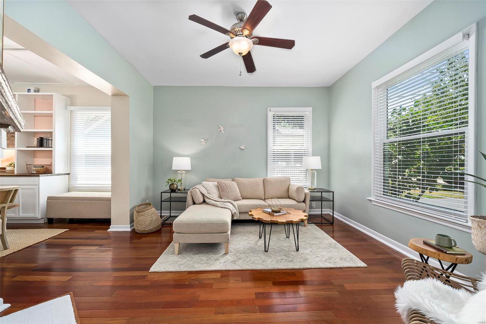 3432 Oxford Boulevard