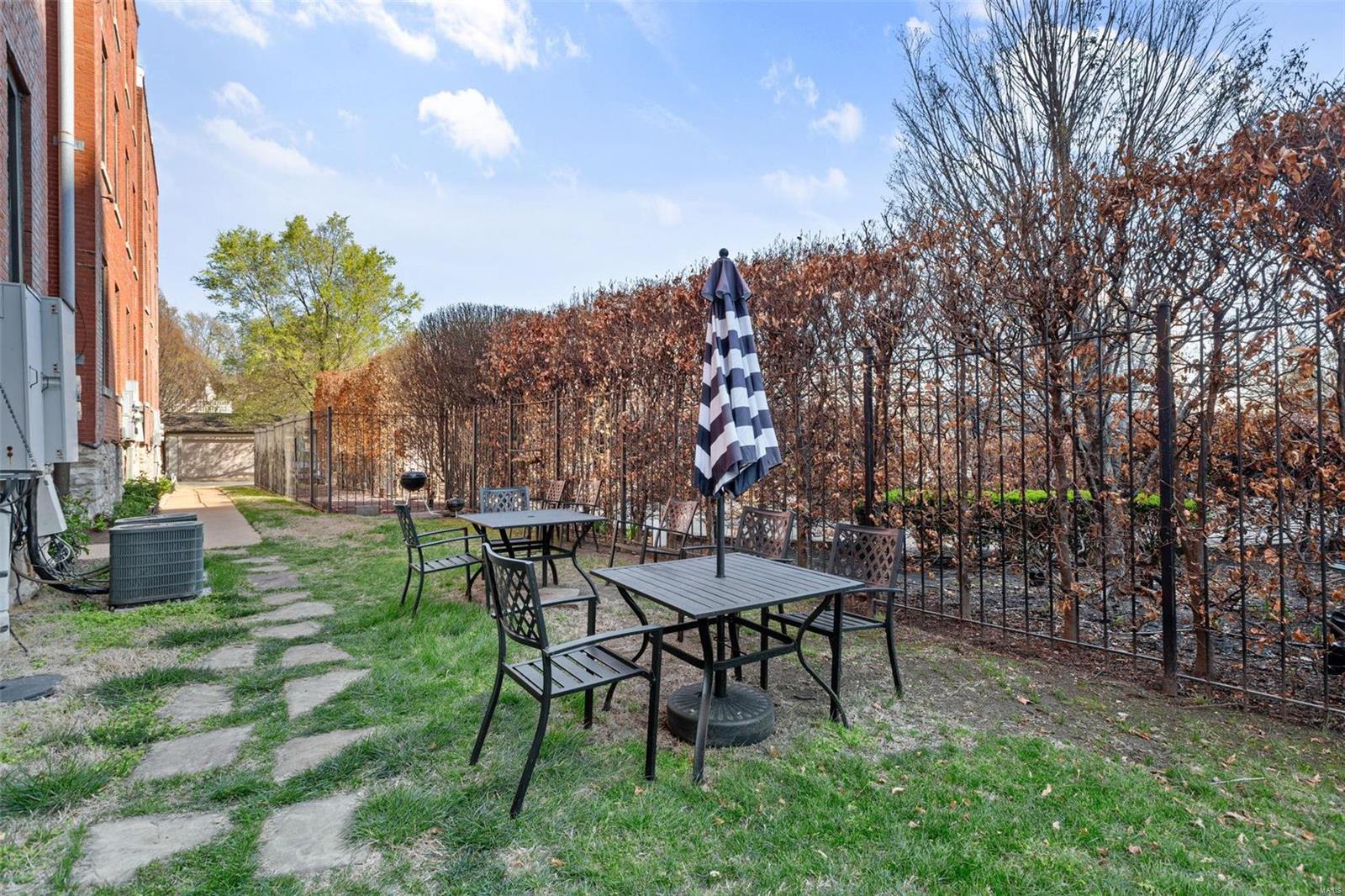 4496 Maryland Avenue Unit: 3D