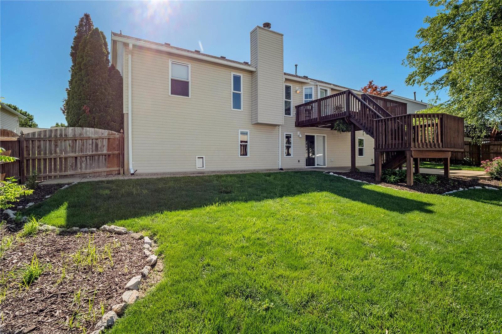 8 Winding Trails Circle