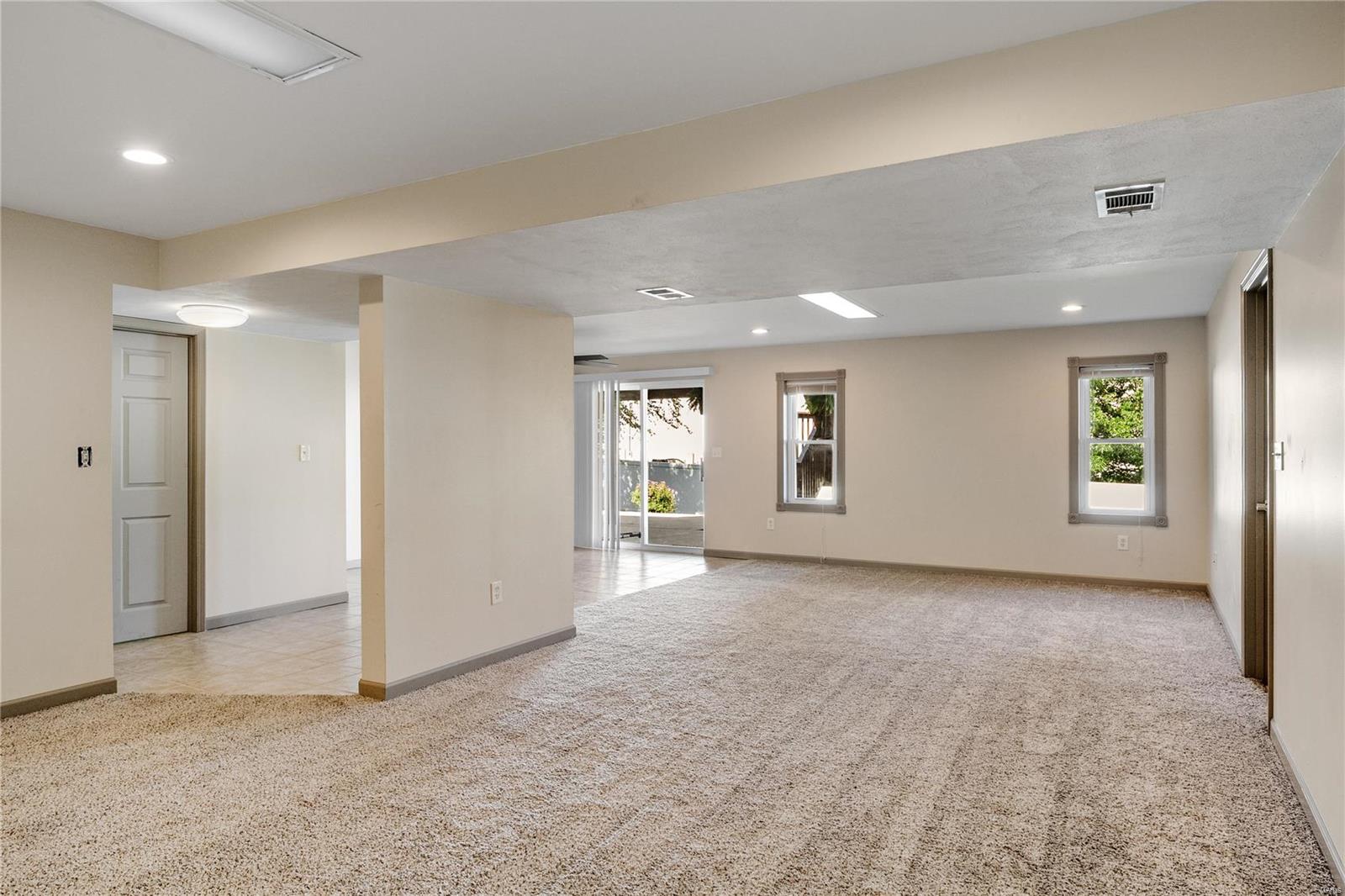 8 Winding Trails Circle