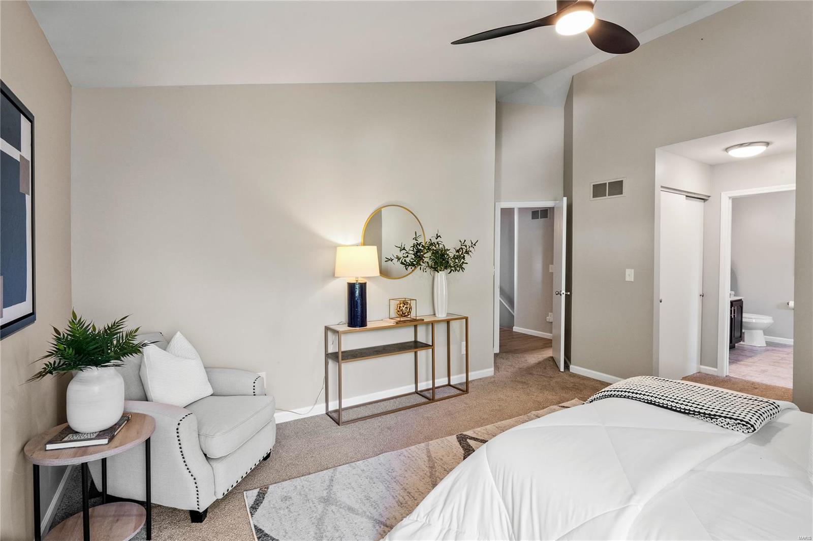 8 Winding Trails Circle