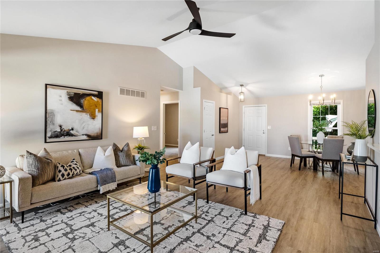 8 Winding Trails Circle