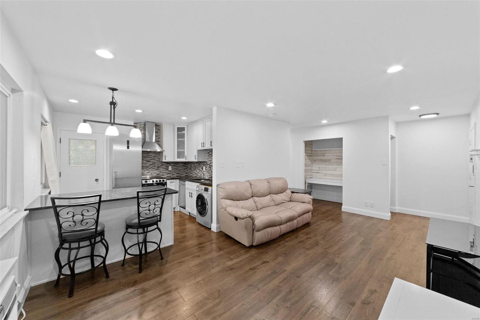 9003 Villaridge Court Unit: E