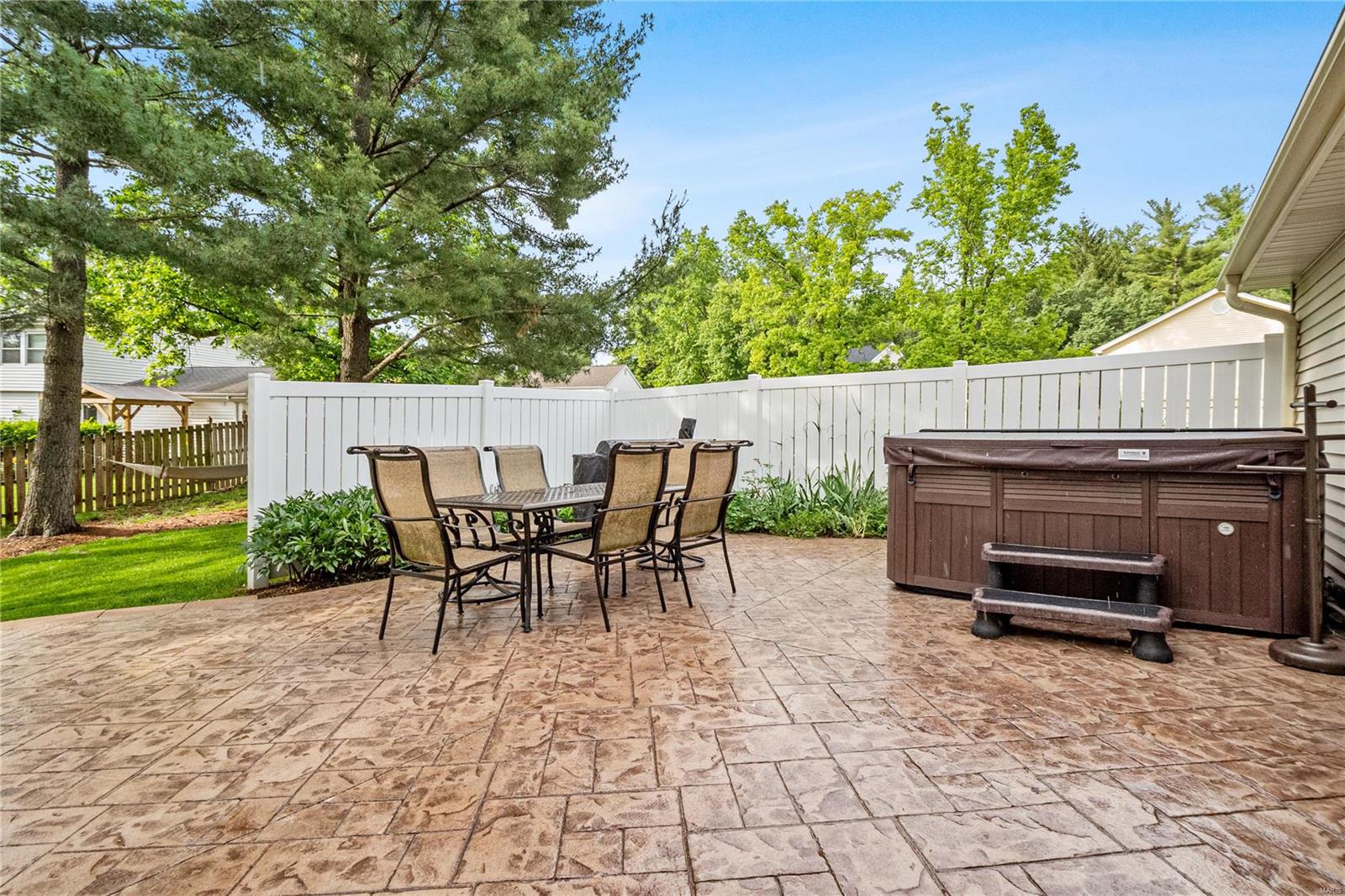 1323 Parkview Valley Drive