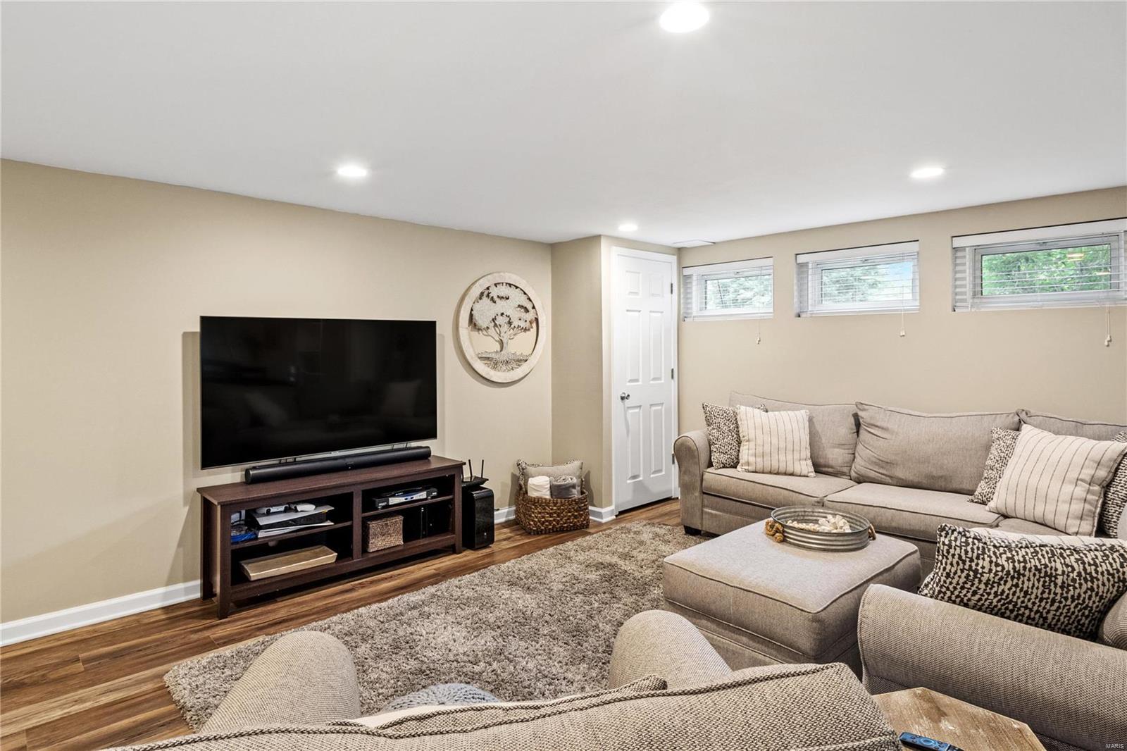 1323 Parkview Valley Drive